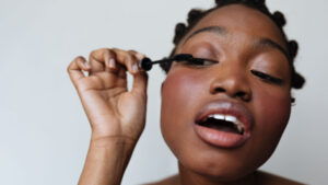 Steps Makeup Artists Don&rsquo;t Skip When They Have Five Minutes to Get Ready